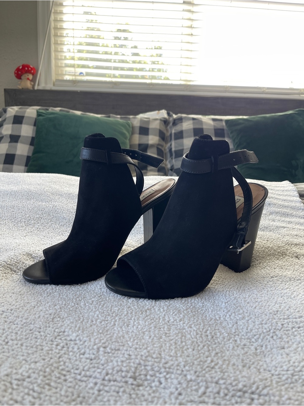 Steve Madden Carnabi Black Peep Toe Slingback Block Heel Sandals Women’s 8.5M
